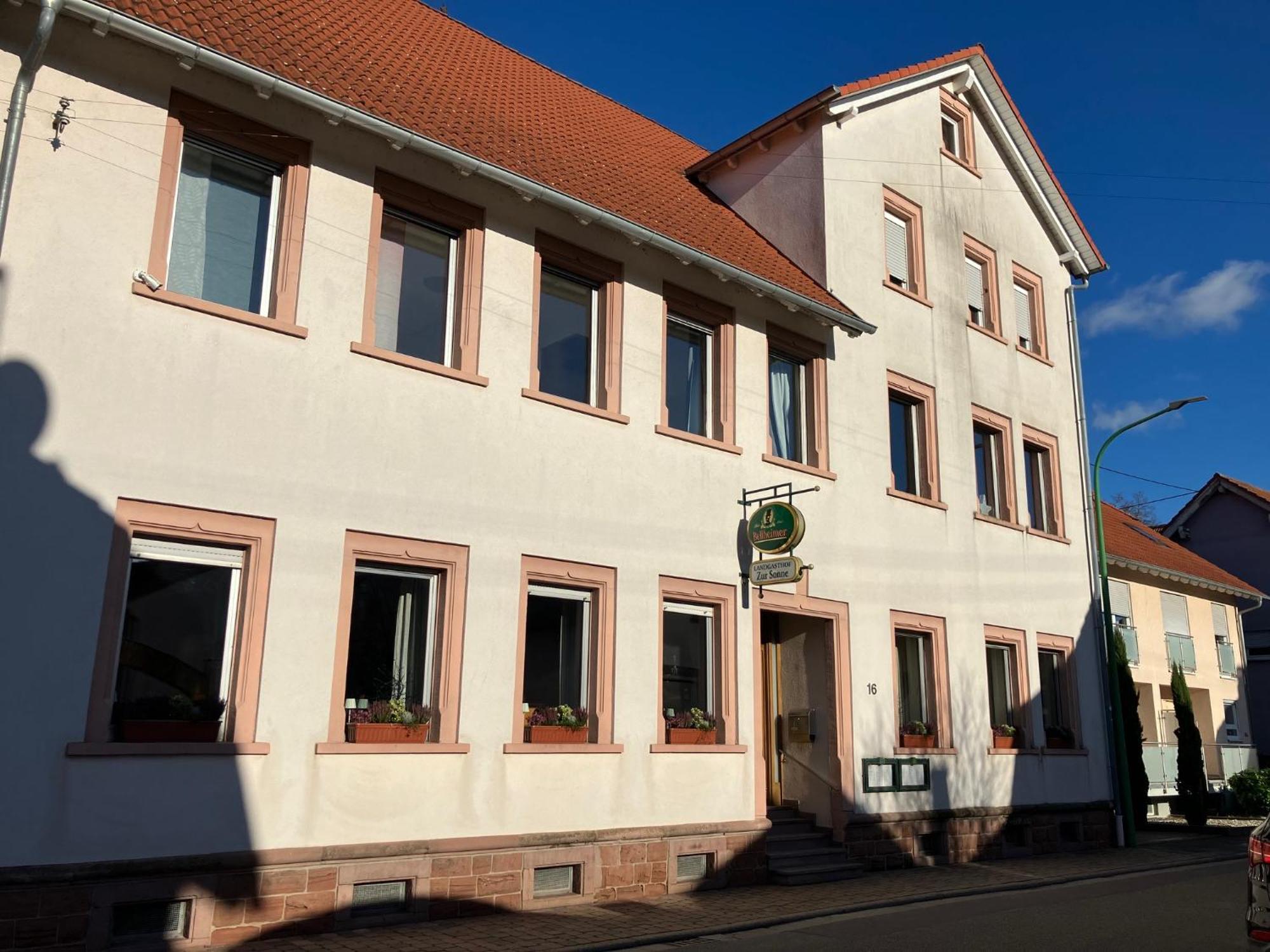 Landgasthof Zur Sonne I Hotel & Restaurant Neuburg am Rhein Екстериор снимка